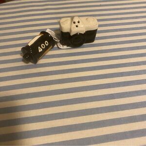 Source Unknown Black and White Camera Salt and Pepper Shakers